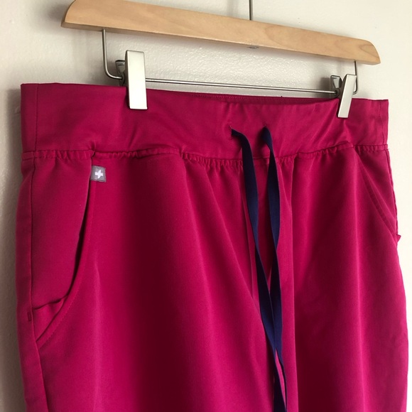 FIGS Zamora Scrub Jogger Pants in Raspberry Sorbet XL - Picture 4 of 8